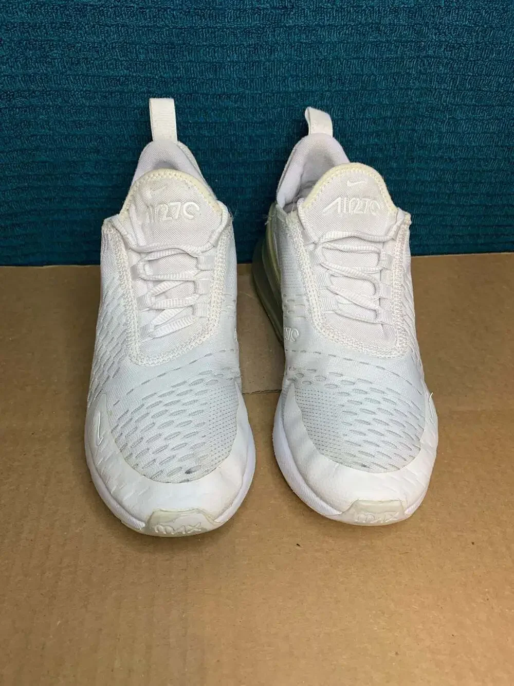 Nike Air Max 270 White Metallic Silver 943345-103 Youth Size 6.5Y - Picture 2 of 7